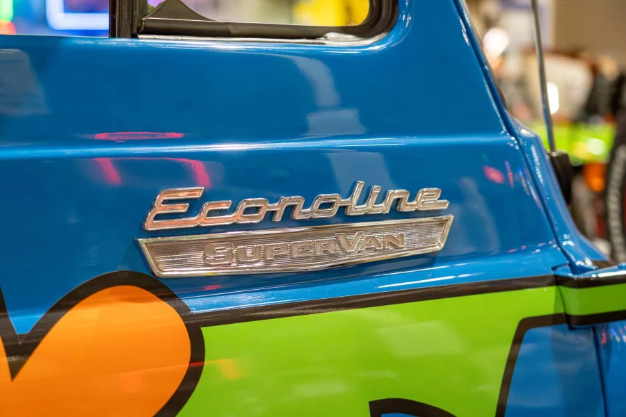 1966 Ford Econoline Van - Image 6 of 16