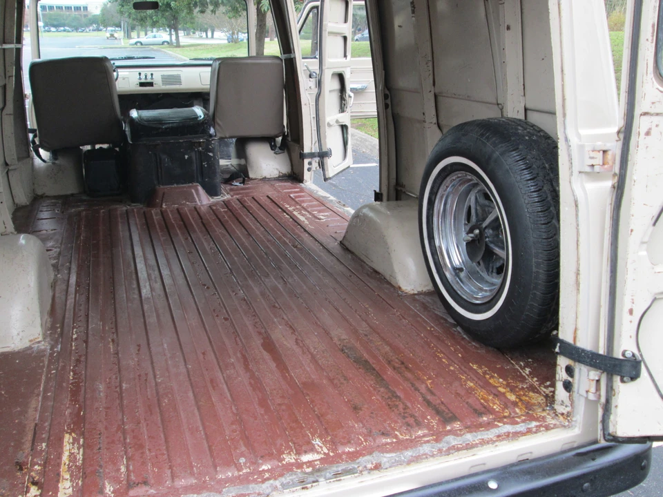 1966 Ford Econoline Van - Image 27 of 31