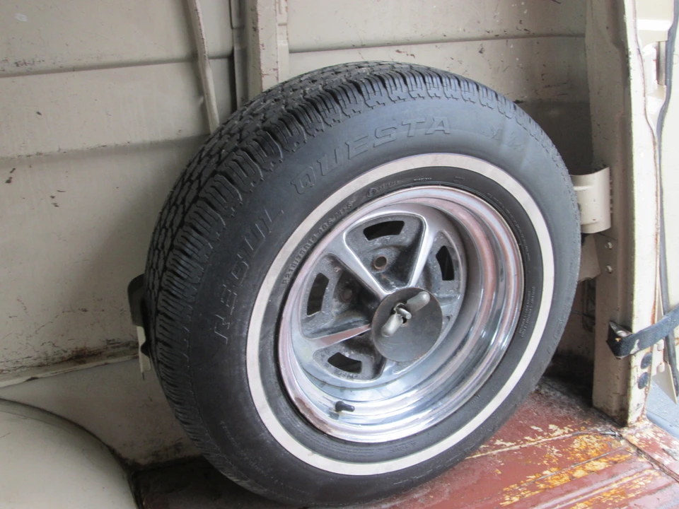 1966 Ford Econoline Van - Image 29 of 31