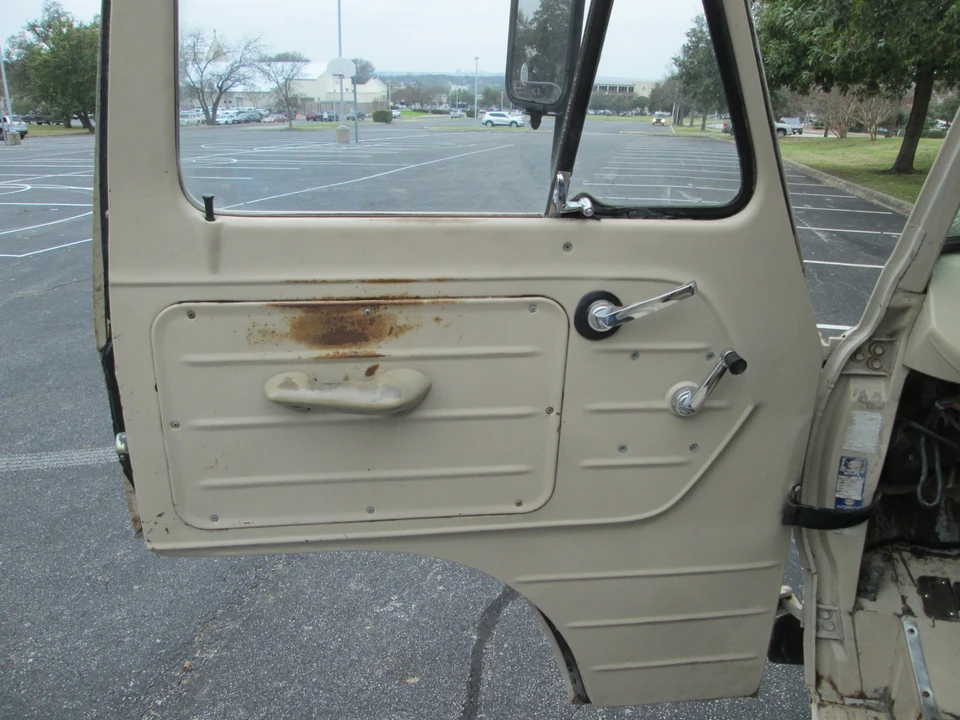 1966 Ford Econoline Van - Image 25 of 31