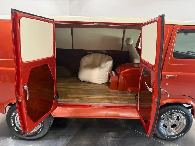 1966 Ford Econoline Van - Image 29 of 31