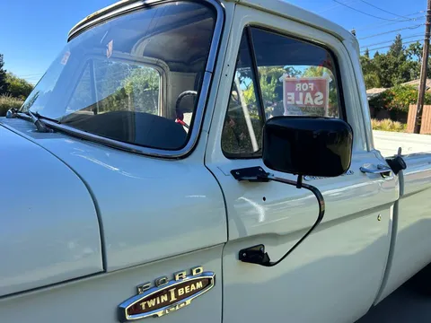 1966 Ford F-100