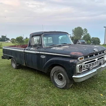 1966 Ford F-100 XL Pickup 2D 8 ft