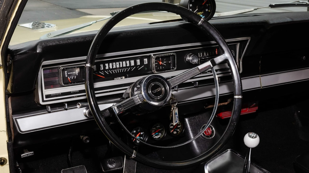 1966 Ford Fairlane 5th Gen - Image 26 of 31