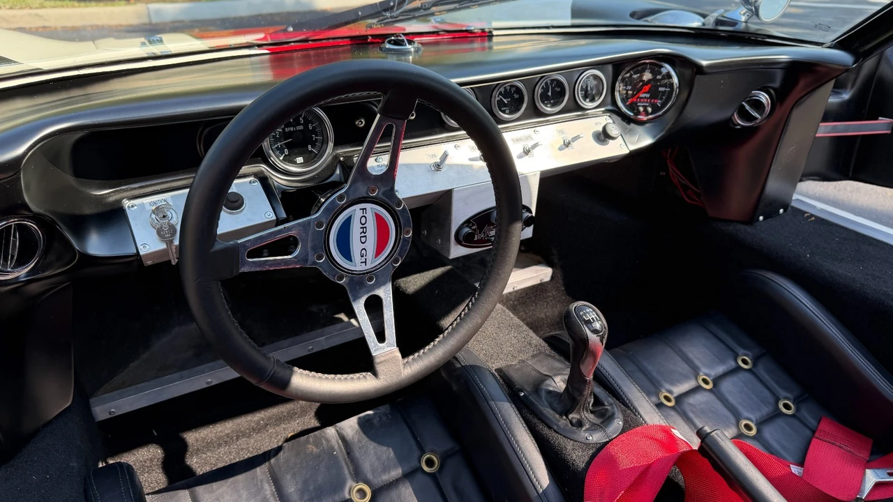 1966 Ford GT40 - Image 2 of 14