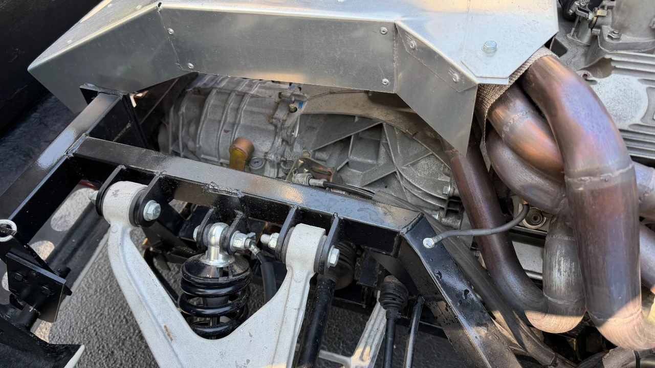 1966 Ford GT40 - Image 6 of 14