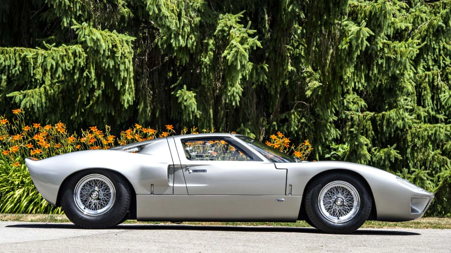 1966 Ford GT40 - Image 2 of 12