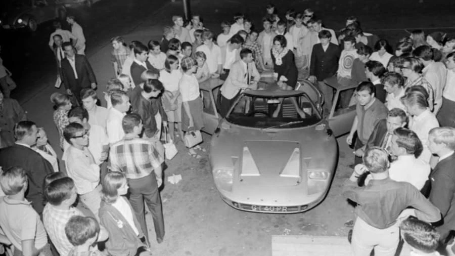 1966 Ford GT40 - Image 11 of 12