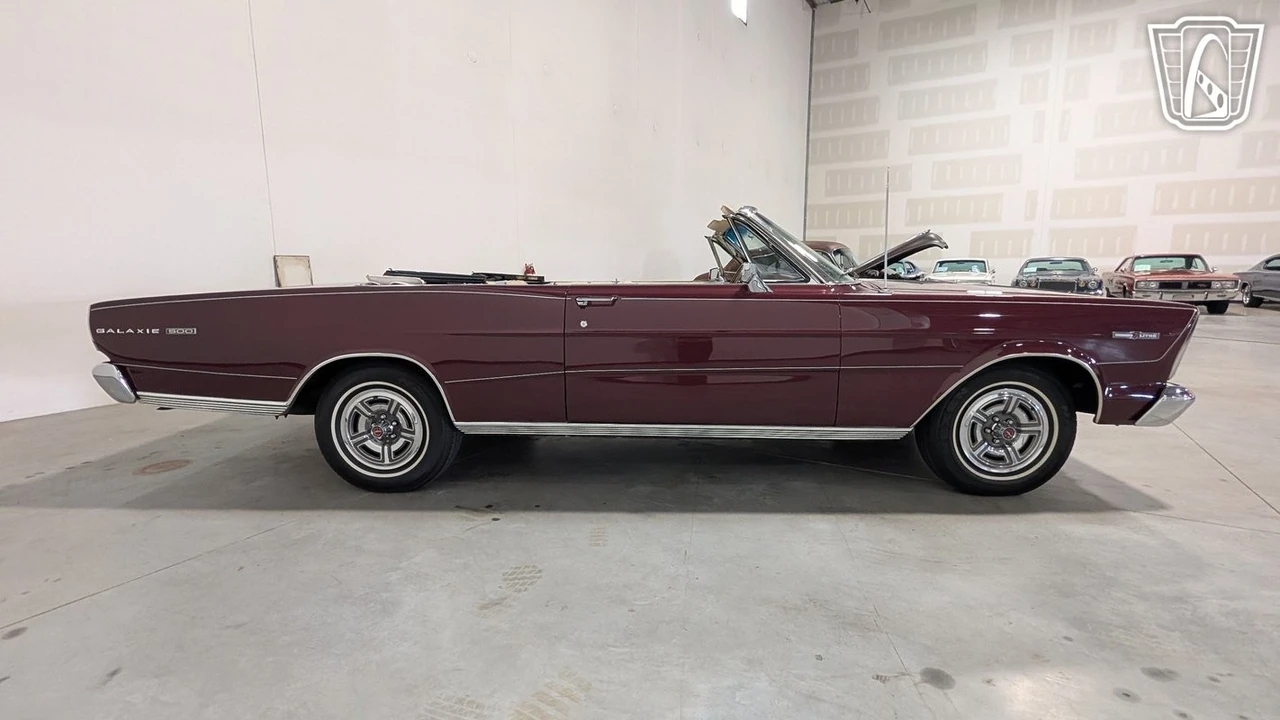 1966 Ford Galaxie 3rd Gen - Image 19 of 31