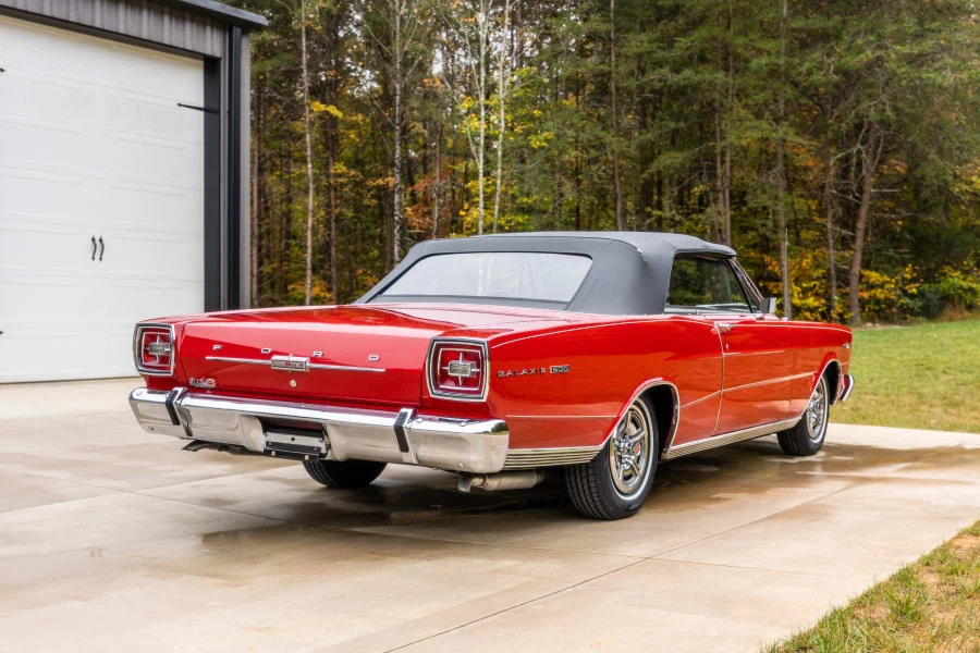 1966 Ford Galaxie 7-Litre 3rd Gen - Image 3 of 31