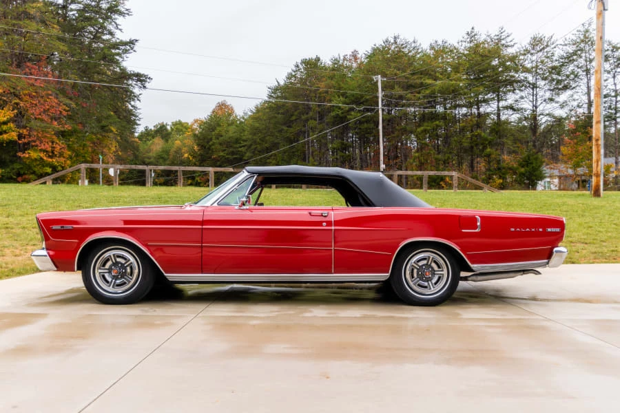 1966 Ford Galaxie 7-Litre 3rd Gen - Image 2 of 31