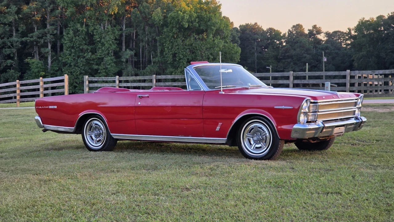 1966 Ford Galaxie 3rd Gen - Image 13 of 31