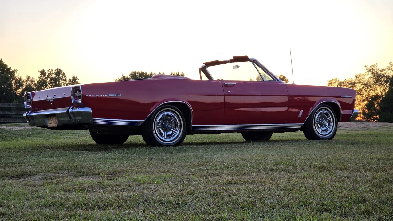 1966 Ford Galaxie 3rd Gen - Image 17 of 31