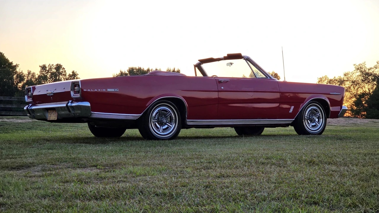 1966 Ford Galaxie 3rd Gen - Image 16 of 31