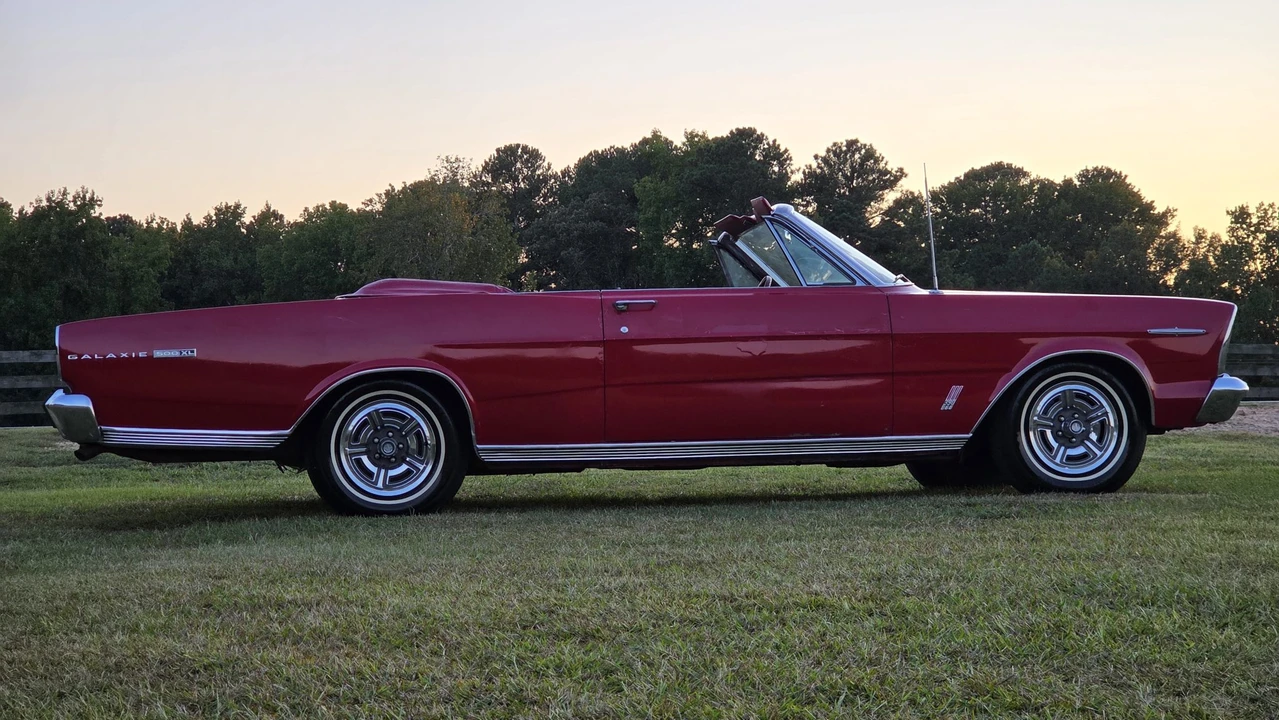 1966 Ford Galaxie 3rd Gen - Image 15 of 31