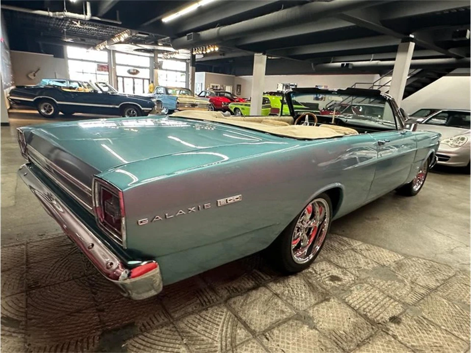 1966 Ford Galaxie 3rd Gen - Image 14 of 31