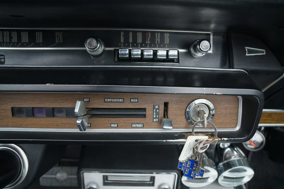 1966 Ford Galaxie 3rd Gen - Image 26 of 31