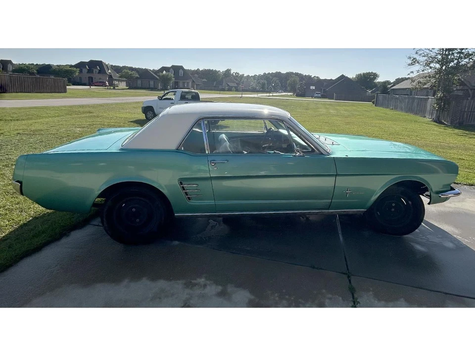 1966 Ford Mustang 1st Gen (1964.5-1966) - Image 4 of 9