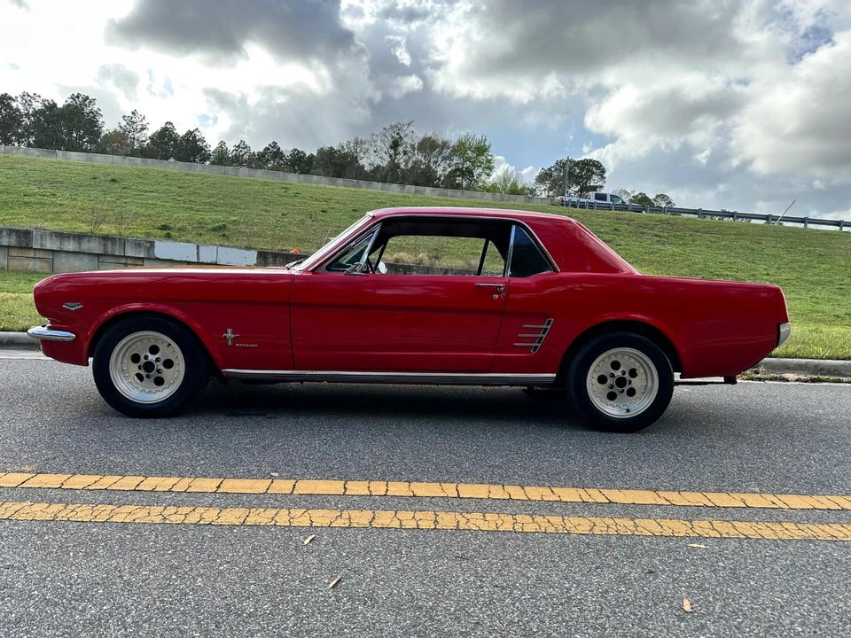 1966 Ford Mustang 1st Gen (1964.5-1966) - Image 5 of 16