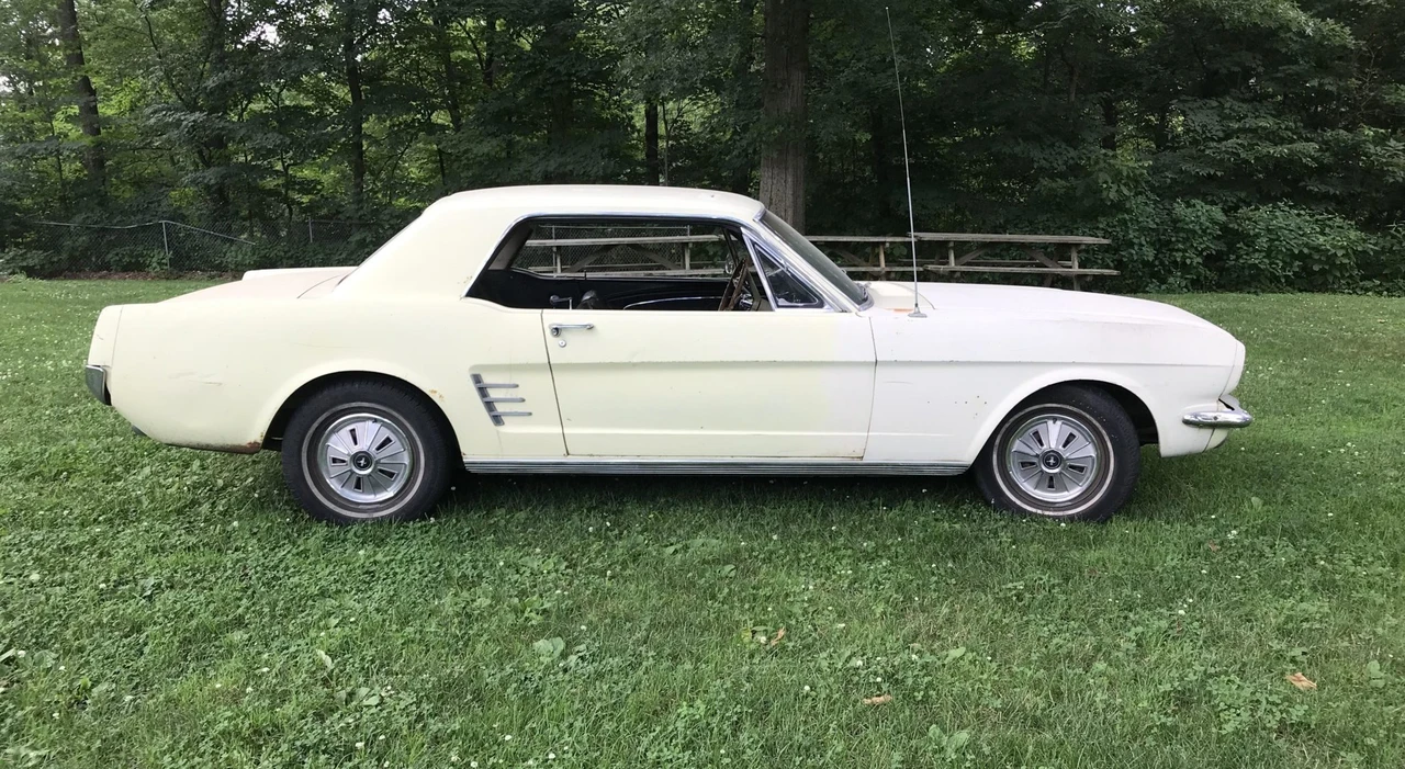 1966 Ford Mustang 1st Gen (1964.5-1966) - Image 5 of 31