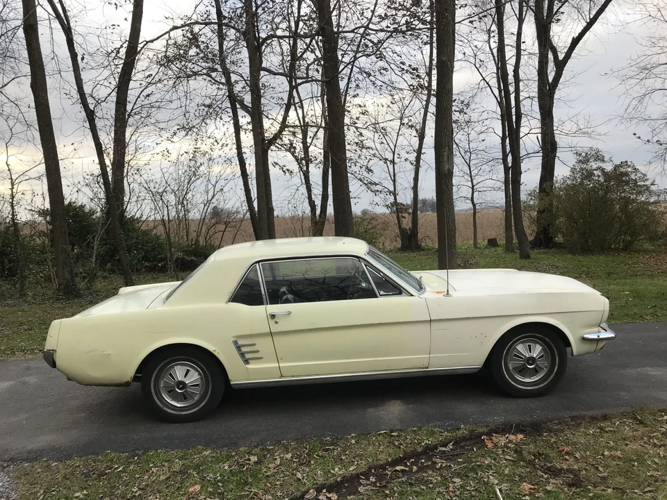 1966 Ford Mustang 1st Gen (1964.5-1966) - Image 18 of 31