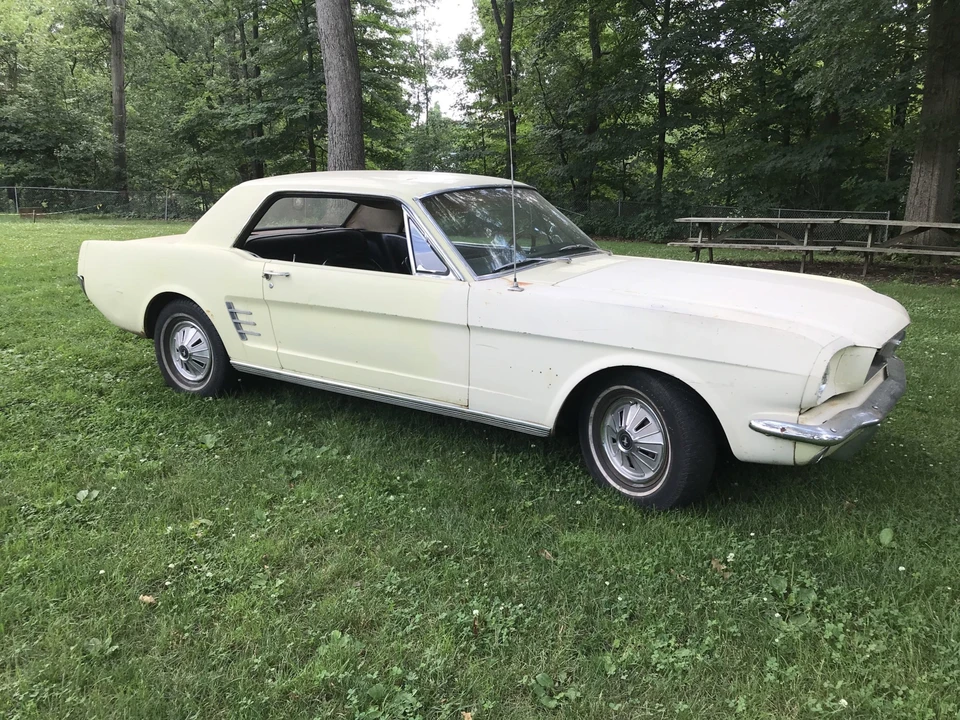 1966 Ford Mustang 1st Gen (1964.5-1966) - Image 4 of 31