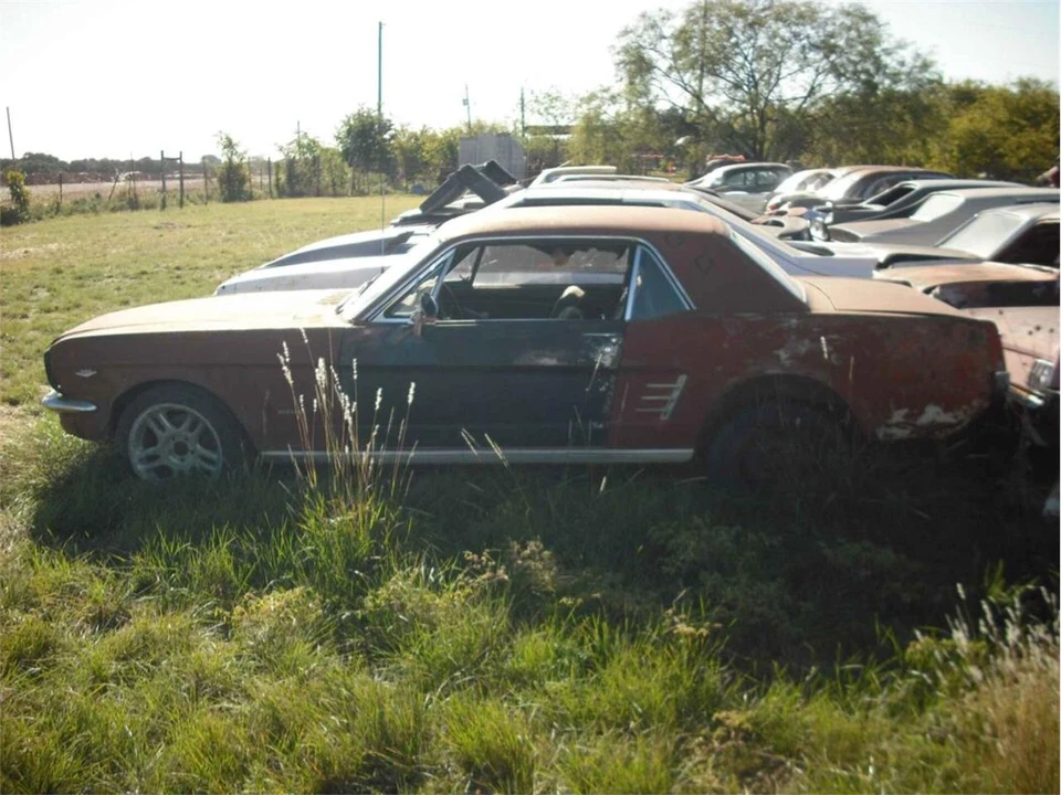 1966 Ford Mustang 1st Gen (1964.5-1966) - Image 2 of 18