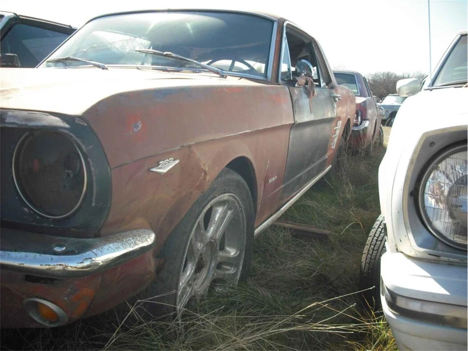 1966 Ford Mustang 1st Gen (1964.5-1966) - Image 10 of 18