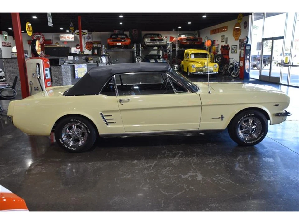 1966 Ford Mustang 1st Gen (1964.5-1966) - Image 9 of 31