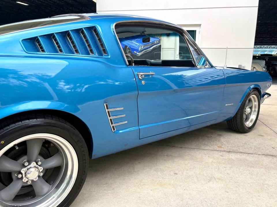 1966 Ford Mustang 1st Gen (1964.5-1966) - Image 17 of 31