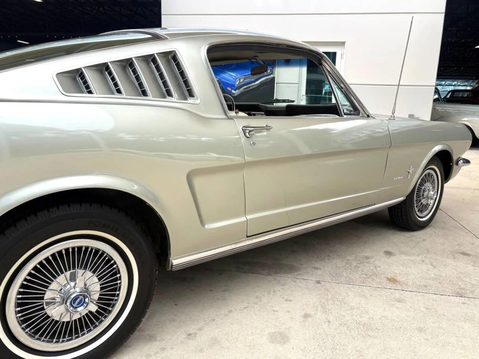 1966 Ford Mustang 1st Gen (1964.5-1966) - Image 17 of 31