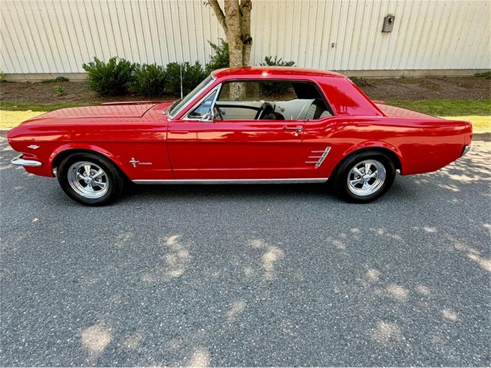 1966 Ford Mustang 1st Gen (1964.5-1966) - Image 11 of 31