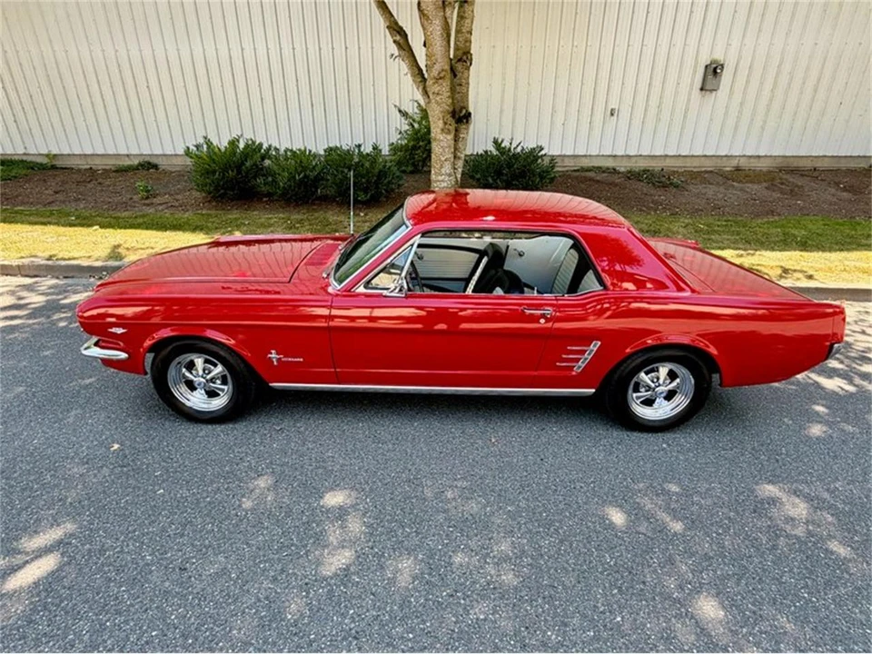 1966 Ford Mustang 1st Gen (1964.5-1966) - Image 26 of 31