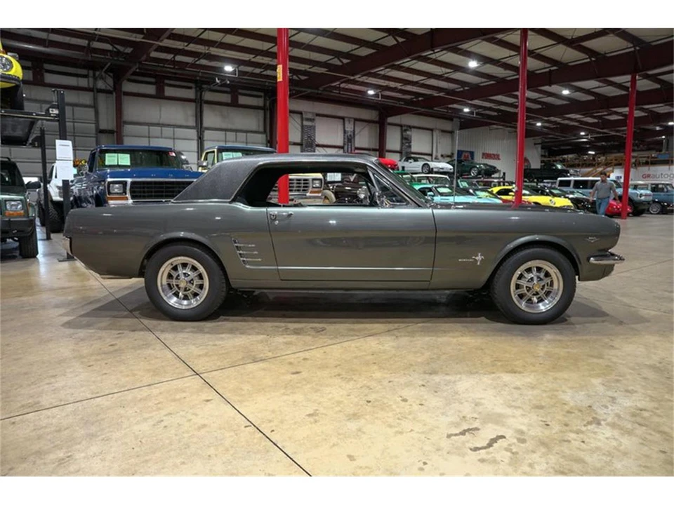 1966 Ford Mustang 1st Gen (1964.5-1966) - Image 10 of 31