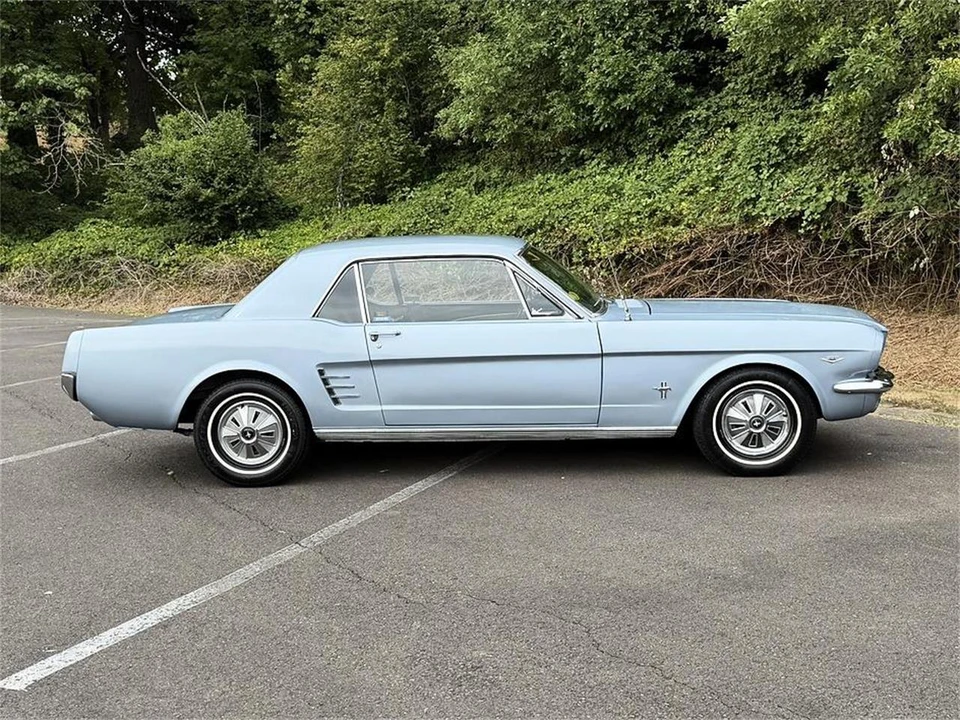 1966 Ford Mustang 1st Gen (1964.5-1966) - Image 7 of 31