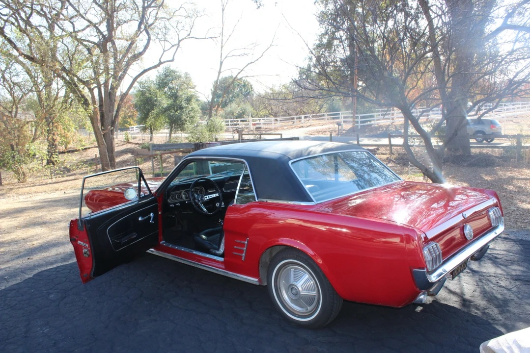 1966 Ford Mustang 1st Gen (1964.5-1966) - Image 24 of 31