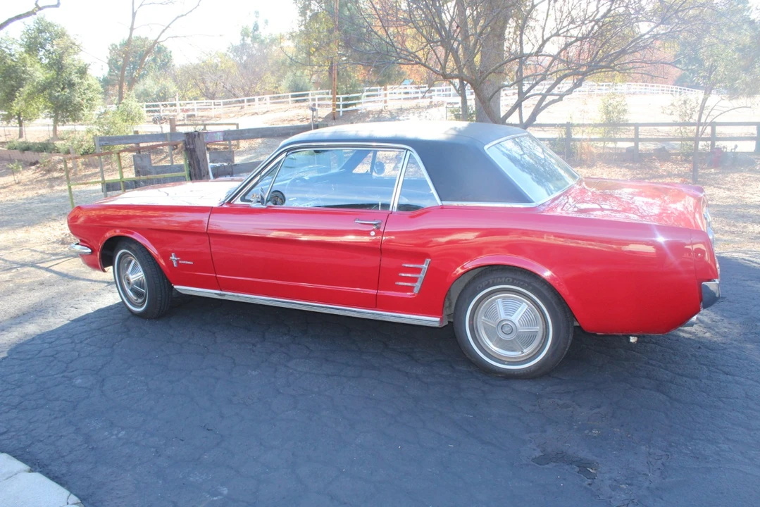 1966 Ford Mustang 1st Gen (1964.5-1966) - Image 6 of 31