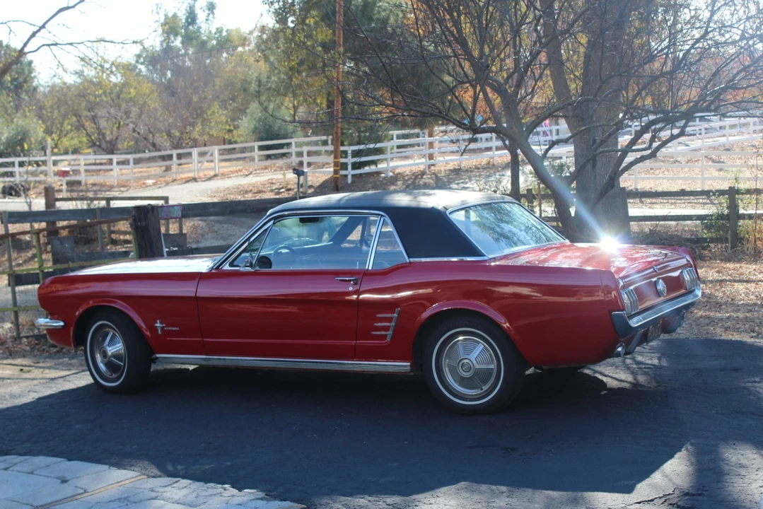 1966 Ford Mustang 1st Gen (1964.5-1966) - Image 9 of 31