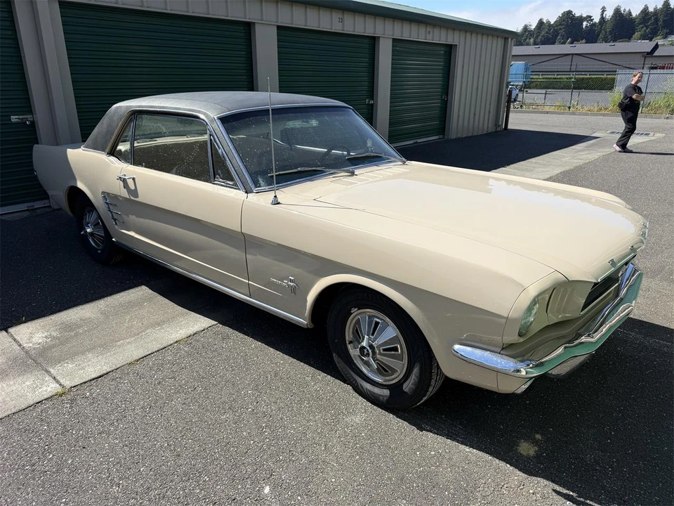 1966 Ford Mustang 1st Gen (1964.5-1966) - Image 6 of 31