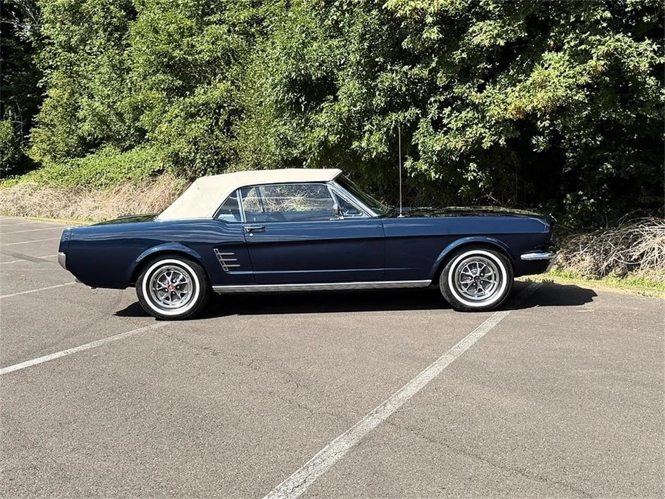 1966 Ford Mustang 1st Gen (1964.5-1966) - Image 6 of 31