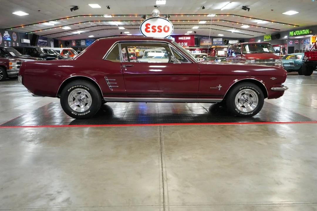 1966 Ford Mustang 1st Gen (1964.5-1966) - Image 24 of 31