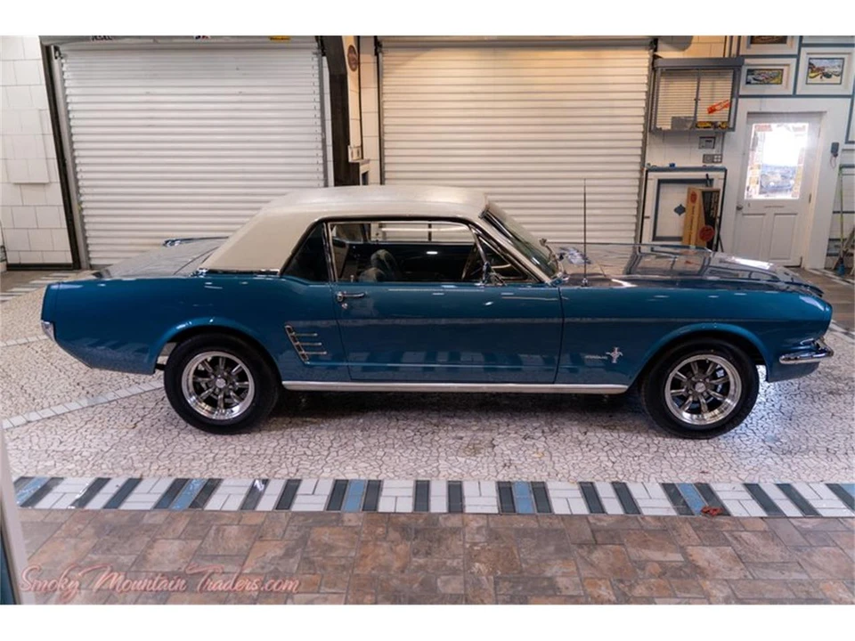 1966 Ford Mustang 1st Gen (1964.5-1966) - Image 18 of 31