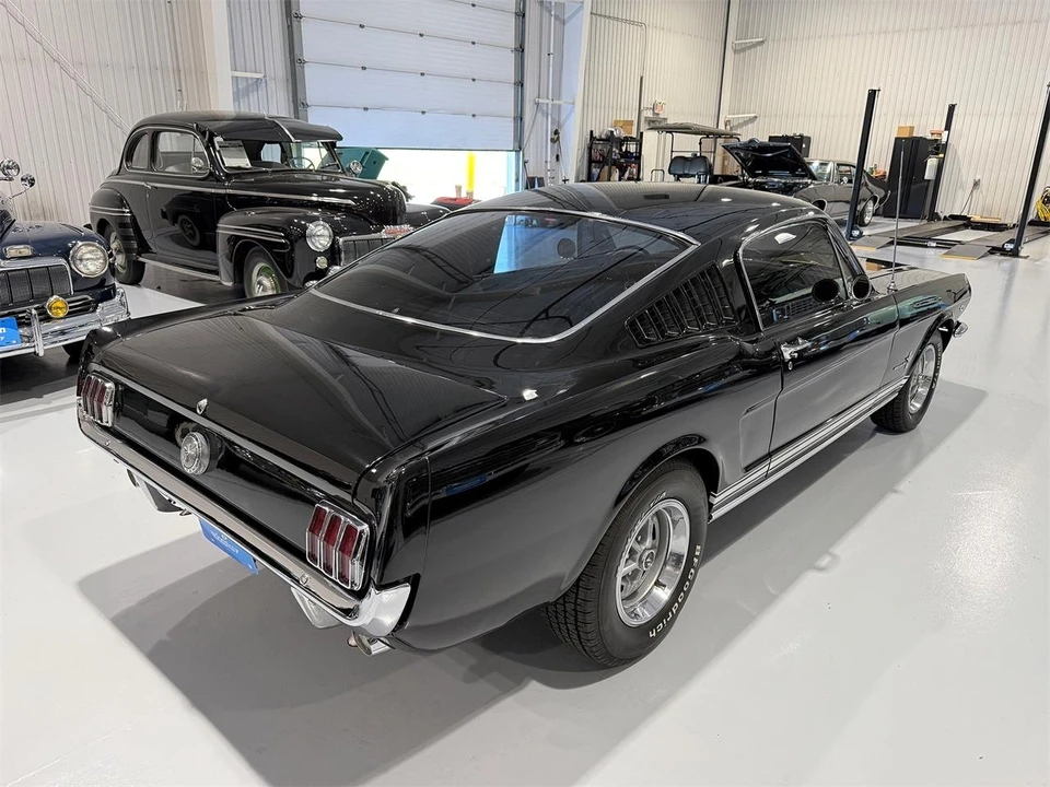 1966 Ford Mustang 1st Gen (1964.5-1966) - Image 9 of 31