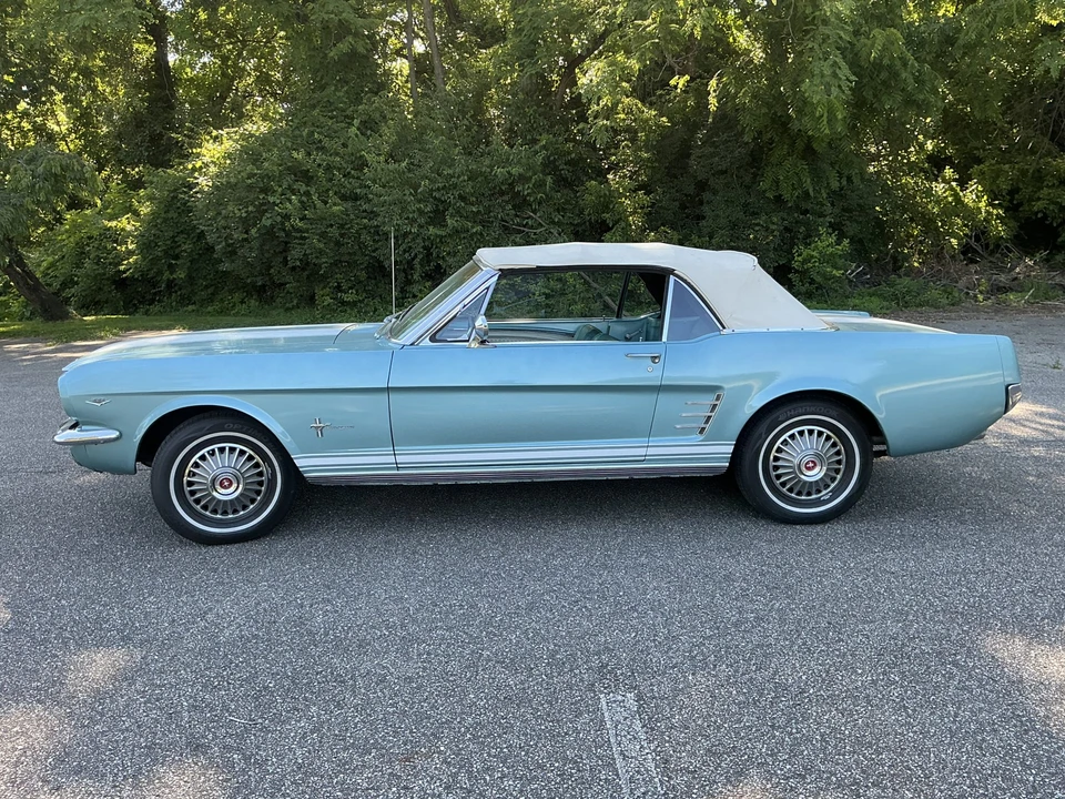 1966 Ford Mustang 1st Gen (1964.5-1966) - Image 4 of 31