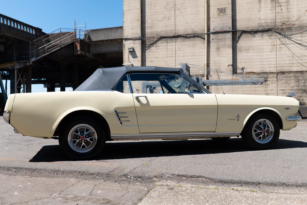 1966 Ford Mustang 1st Gen (1964.5-1966) - Image 6 of 31