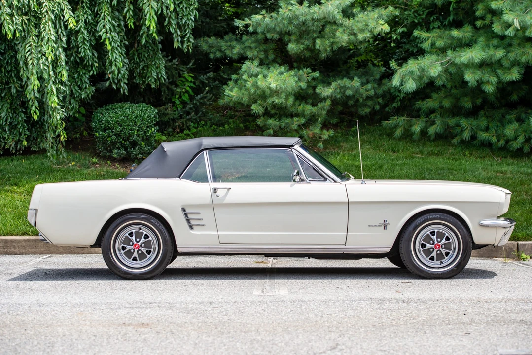 1966 Ford Mustang 1st Gen (1964.5-1966) - Image 5 of 31