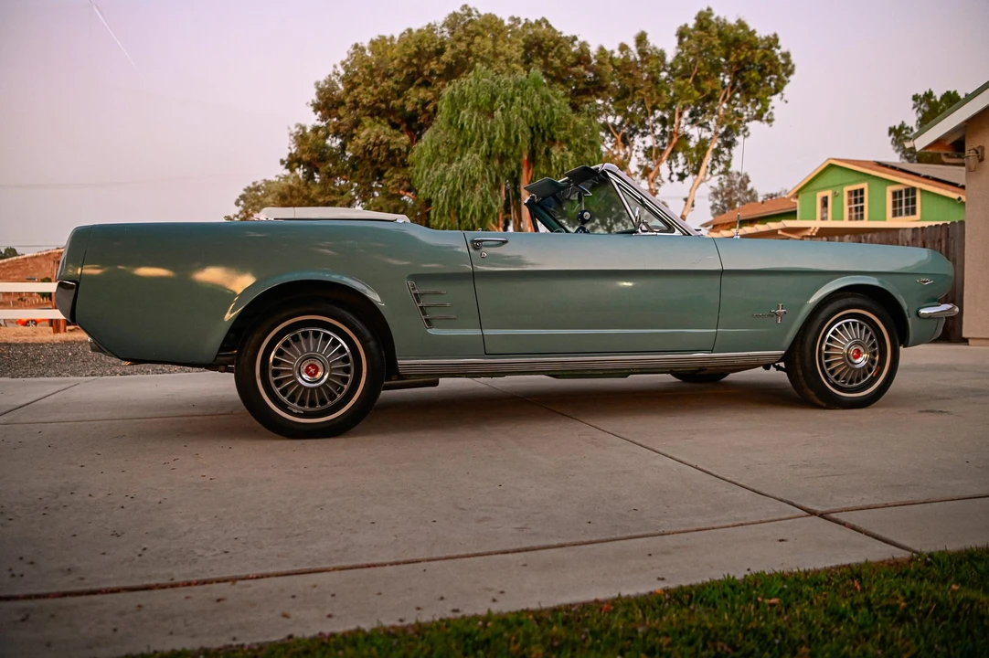 1966 Ford Mustang 1st Gen (1964.5-1966) - Image 9 of 31