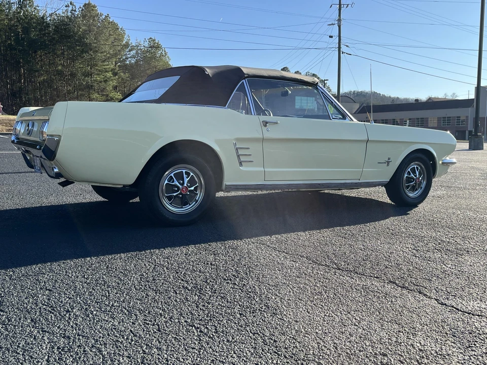 1966 Ford Mustang 1st Gen (1964.5-1966) - Image 23 of 31