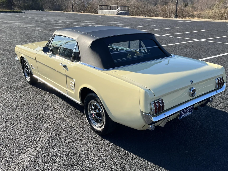 1966 Ford Mustang 1st Gen (1964.5-1966) - Image 17 of 31