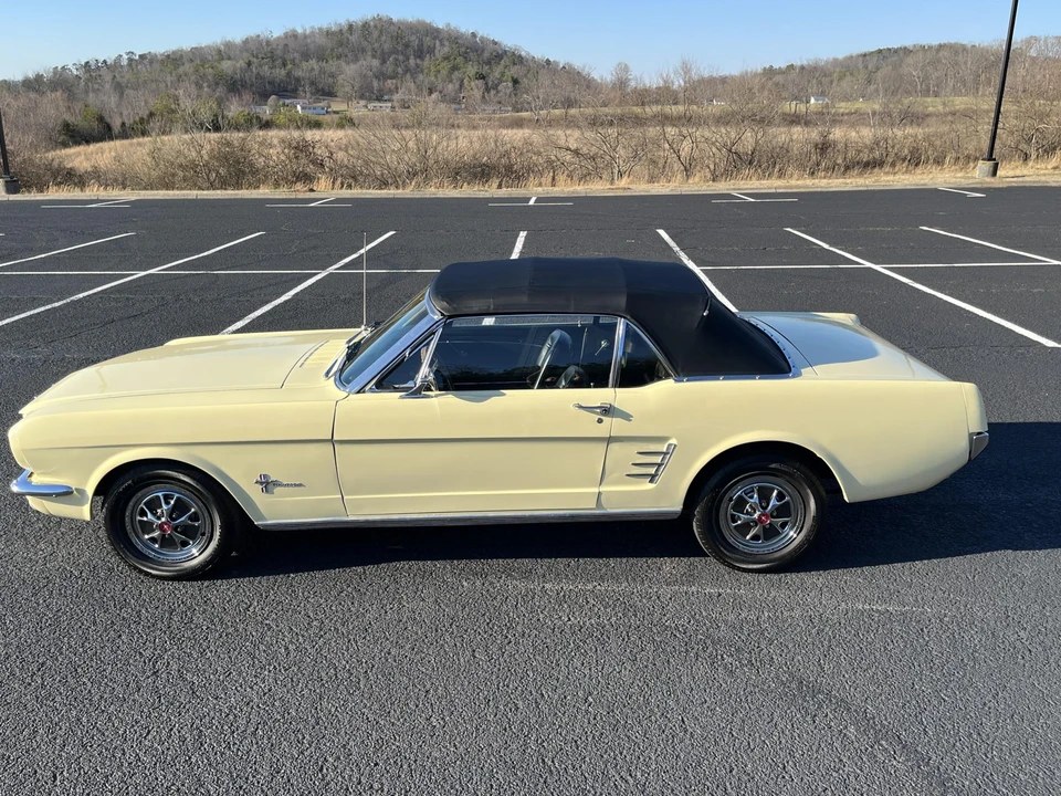 1966 Ford Mustang 1st Gen (1964.5-1966) - Image 13 of 31
